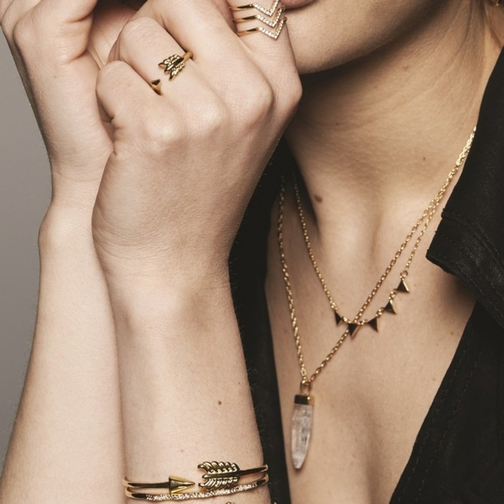 :: Stella & Dot💫Gold+QuartzAria Pendant Necklace Retired - Picture 6 of 12